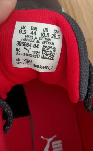 Puma Ferrari n°44 zapatillas cmo nuevas.Precio100€