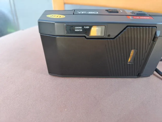 Cámara Analógica Premier PC600