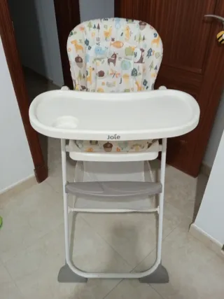 Trona Joie bebé con estampado divertido
