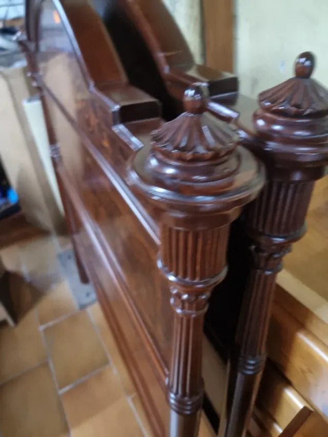 Cabezal cama madera estilo clásico