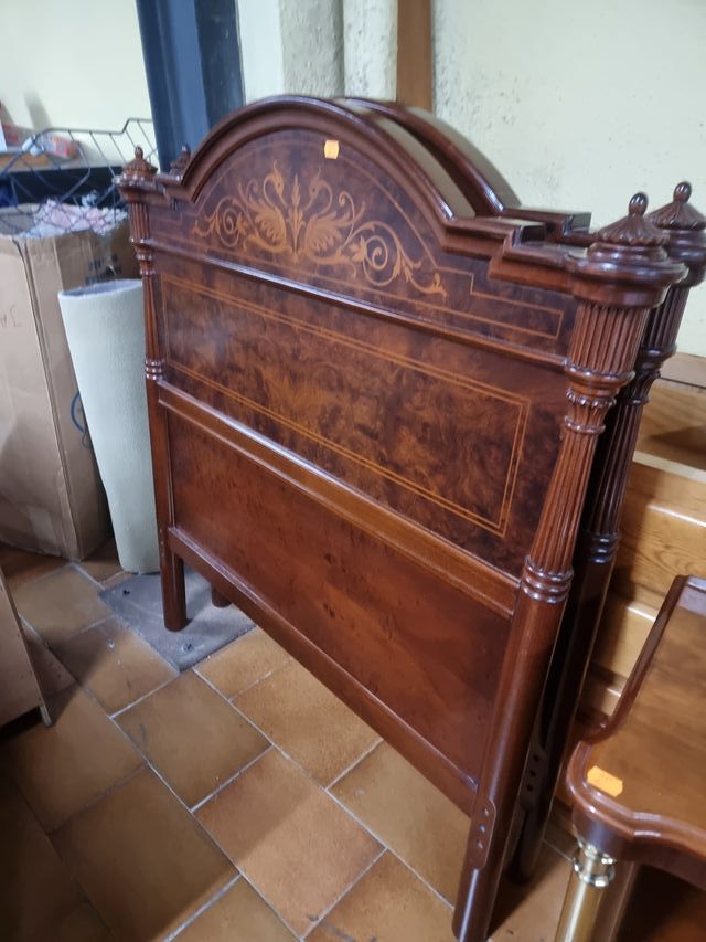 Cabezal cama madera estilo clásico