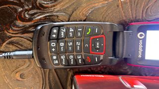 Teléfono Samsung Concha Rojo vintage