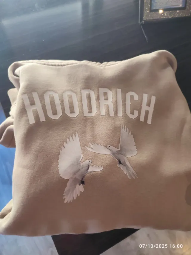 Chándal Hoodrich Beige Palomas