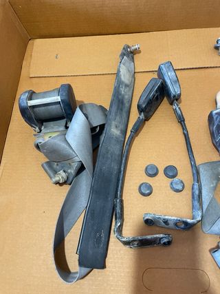 Cinturones de seguridad Nissan Patrol k260