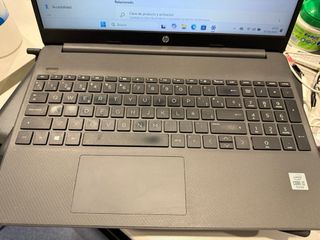 Portátil HP i3-1005G1 8GB RAM