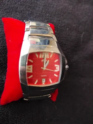 Reloj Lotus Rojo y Plateado
