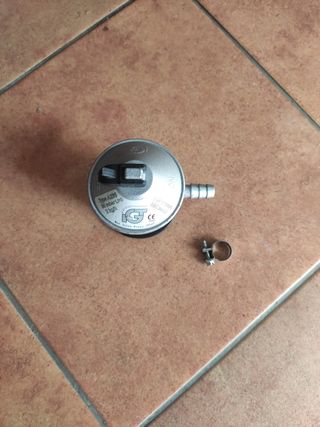 Regulador de gas butano 30 mbar
