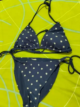 Lote de bañador bikini estampado floral azul