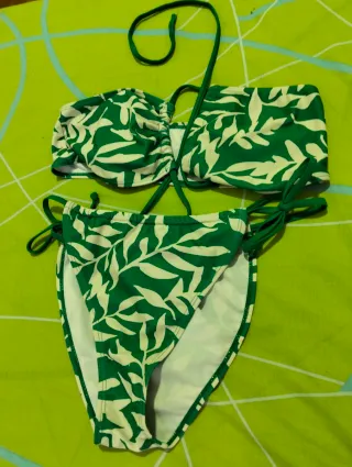 Lote de bañador bikini estampado floral azul