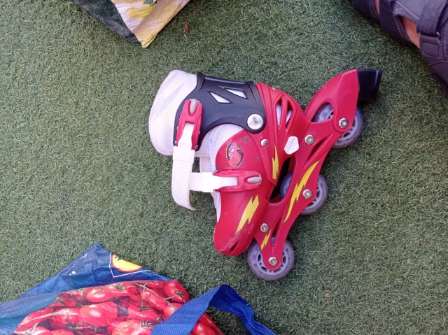 Patines en línea talla ajustable. Talla 27 a 30