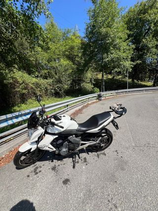 Kawasaki ER6N 2011 A2