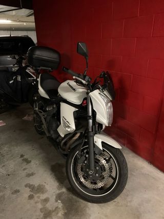 Kawasaki ER6N 2011 A2