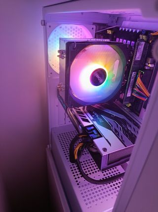 PC GAMING RX580/32GB RAM/12 HILOS
