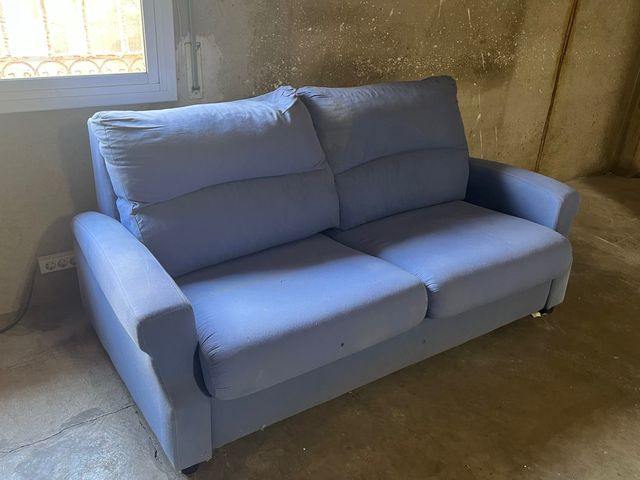 Sofá cama azul de tela