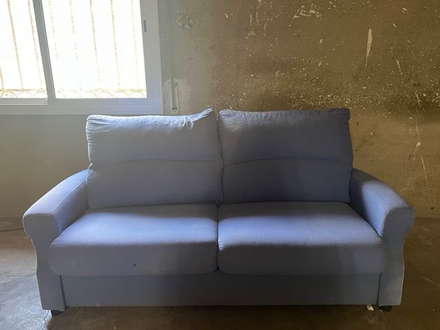 Sofá cama azul de tela