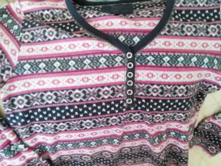 Pijama polar corto estampado muy suave para mujer