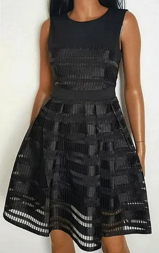 Vestido eventos negro.