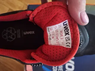 Zapatos de seguridad uvex punta de acero