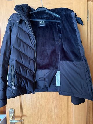 Abrigo plumas Zara negro
