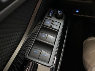 Toyota C-HR Advance 2.0 180He-CVT HEV Espectacular