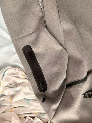 Chaqueta Nike Tech Fleece Gris