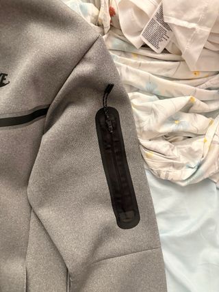 Chaqueta Nike Tech Fleece Gris