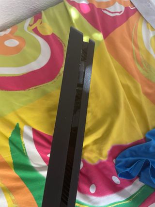 PS4 (PlayStation 4) Negra + FIFA 19