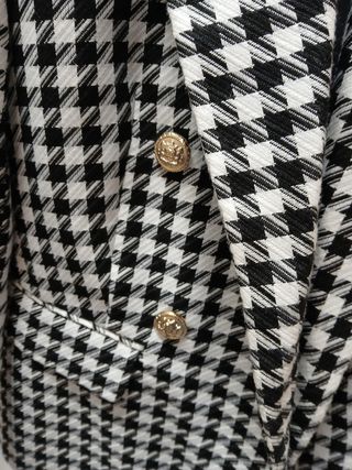 Blazer pata de gallo blanco y negro