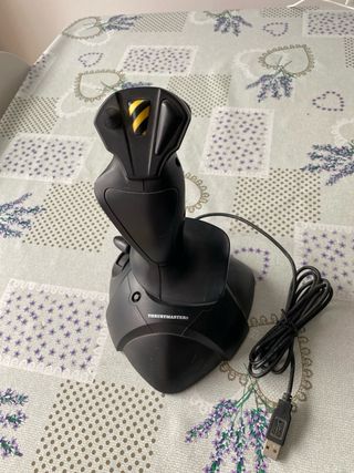 Joystick Thrustmaster