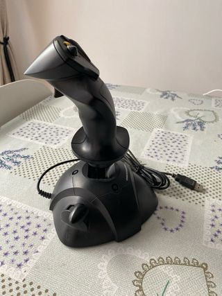 Joystick Thrustmaster