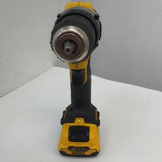 Taladro A Bateria Dewalt Dcd701