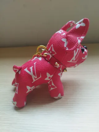 Llavero Perro Louis Vuitton Rosa
