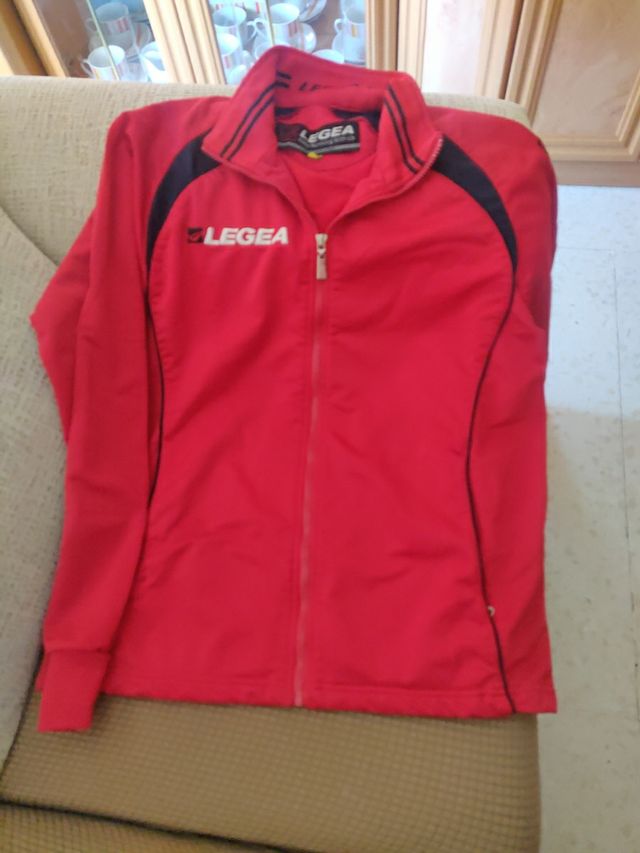 Chaqueta chándal Legea roja talla L