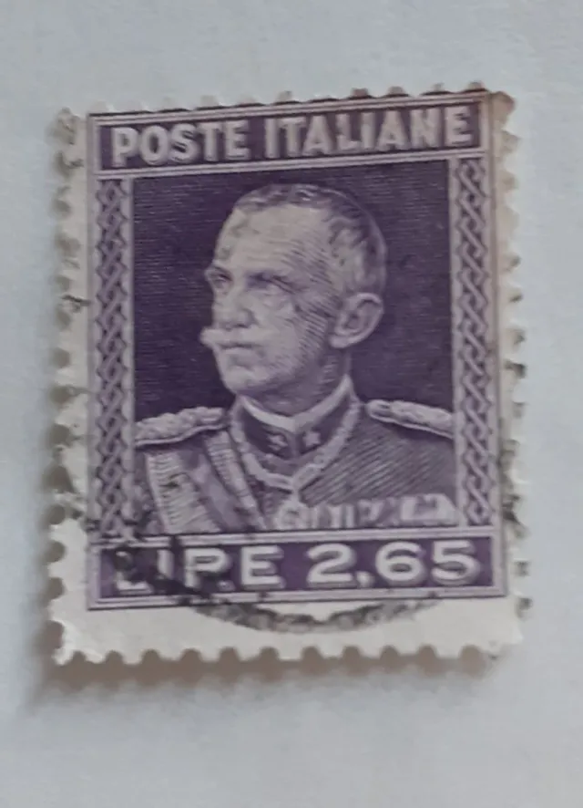 Francobollo Poste Italiane Vittorio Emanuele III
