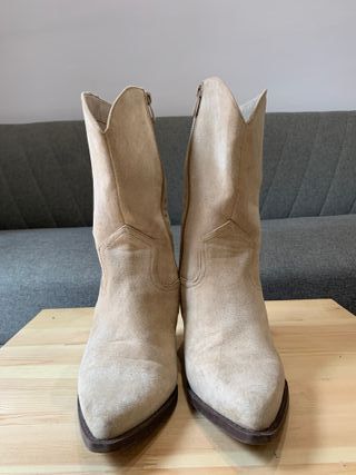 Botas estilo cowboy de ante beige, talla 41