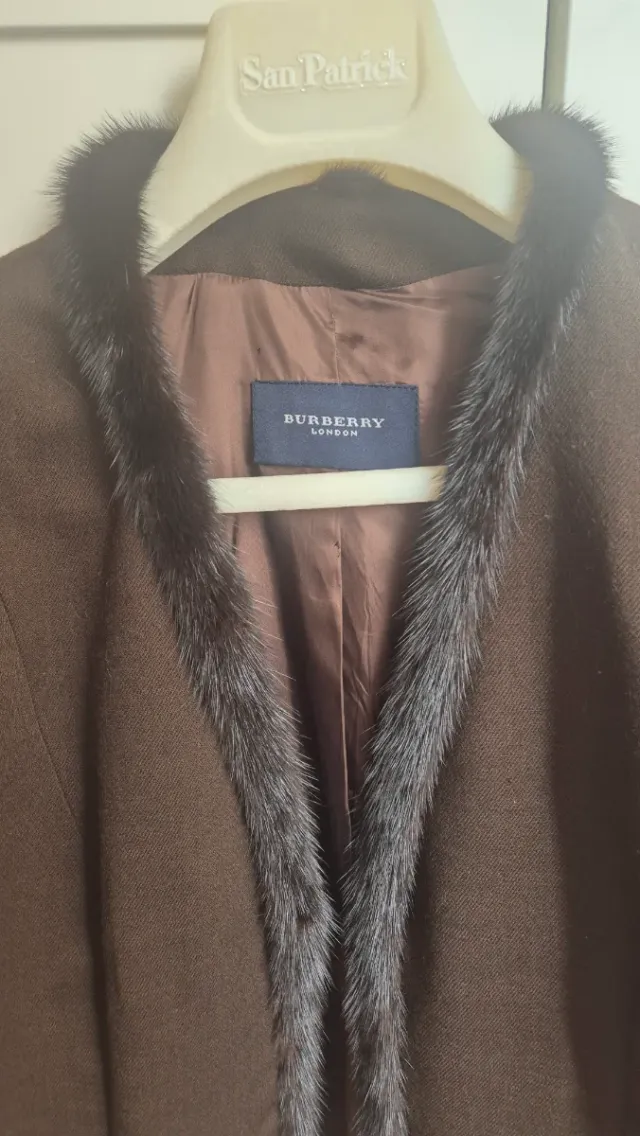 Blazer Burberry Marrón con Pelo