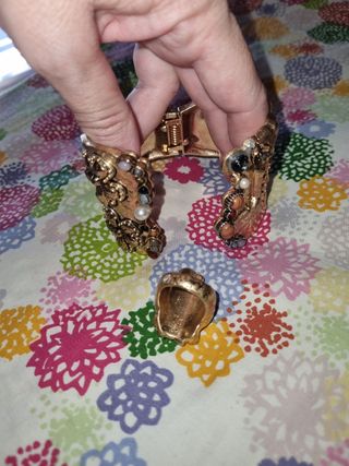 Conjunto Zara Anillo y Brazalete Dorado Multicolor