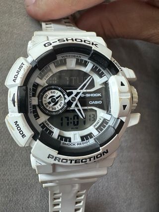 Casio G-Shock GA-400 Blanco