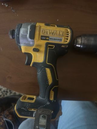 Máquinas Dewalt (Taladro, atornilladoRotomartillo)