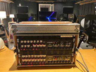 Mesa de mezclas Midas 32 + 2x DL 16