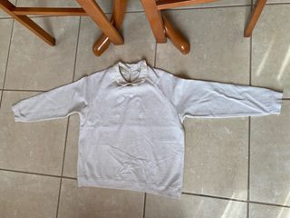 Sudadera beige con cuello redondo