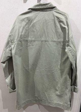 Chaqueta Pull&Bear verde militar