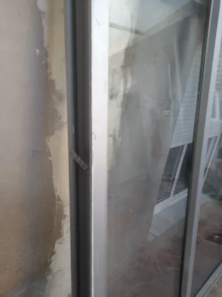 Ventana balconera corredera