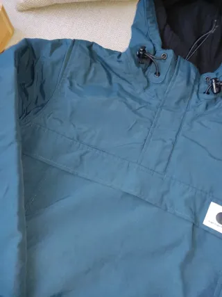 Chaqueta Carhartt Azul grisáceo con Capucha