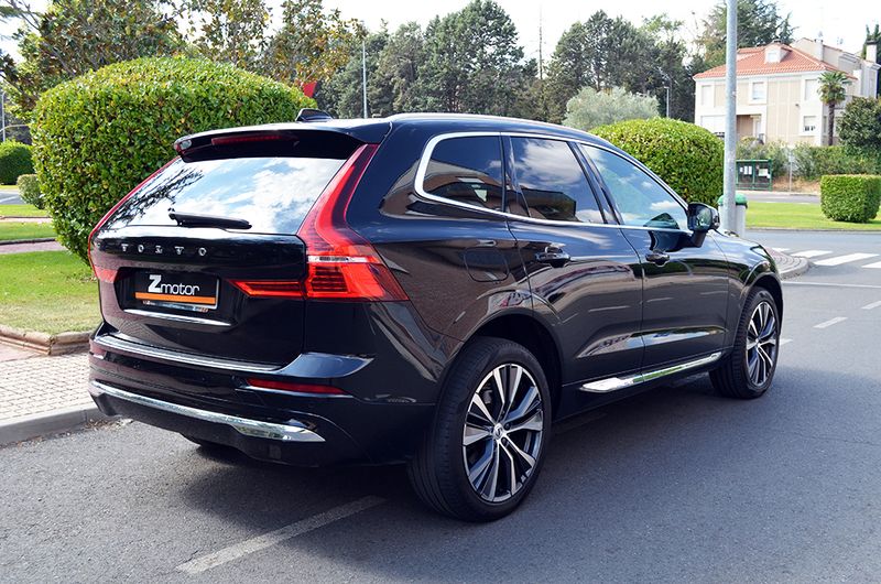 Volvo XC60 2021, foto 3