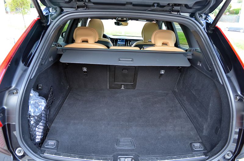 Volvo XC60 2021, foto 9