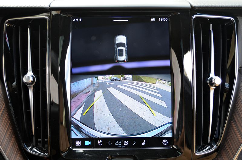 Volvo XC60 2021, foto 25