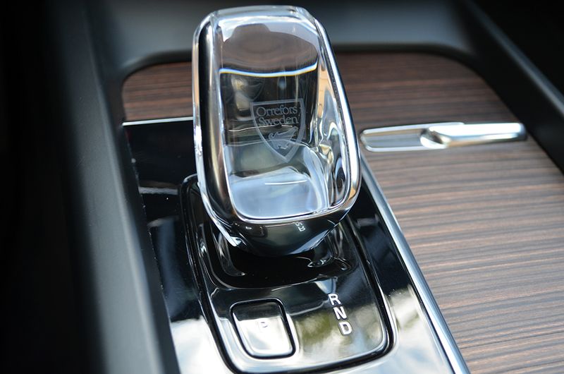 Volvo XC60 2021, foto 34