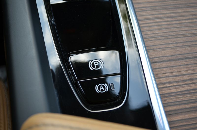 Volvo XC60 2021, foto 36