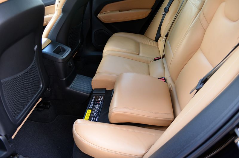 Volvo XC60 2021, foto 39